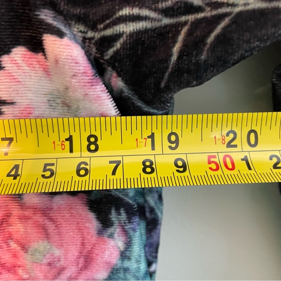 SOFT SURROUNDINGS Jardim Velvet Button Down Tunic Shirt - Petite Small - Picture 13 of 14